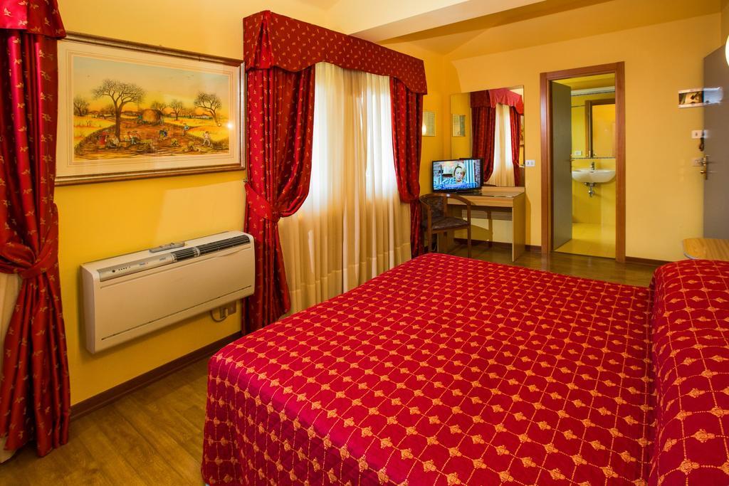 Albergo Nazionale Salsomaggiore Terme Exterior photo